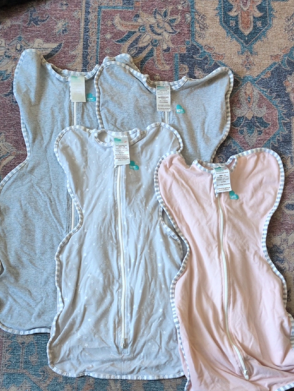 Bundle Of 4 LovetoDream Swaddles - Pink & Light Gray